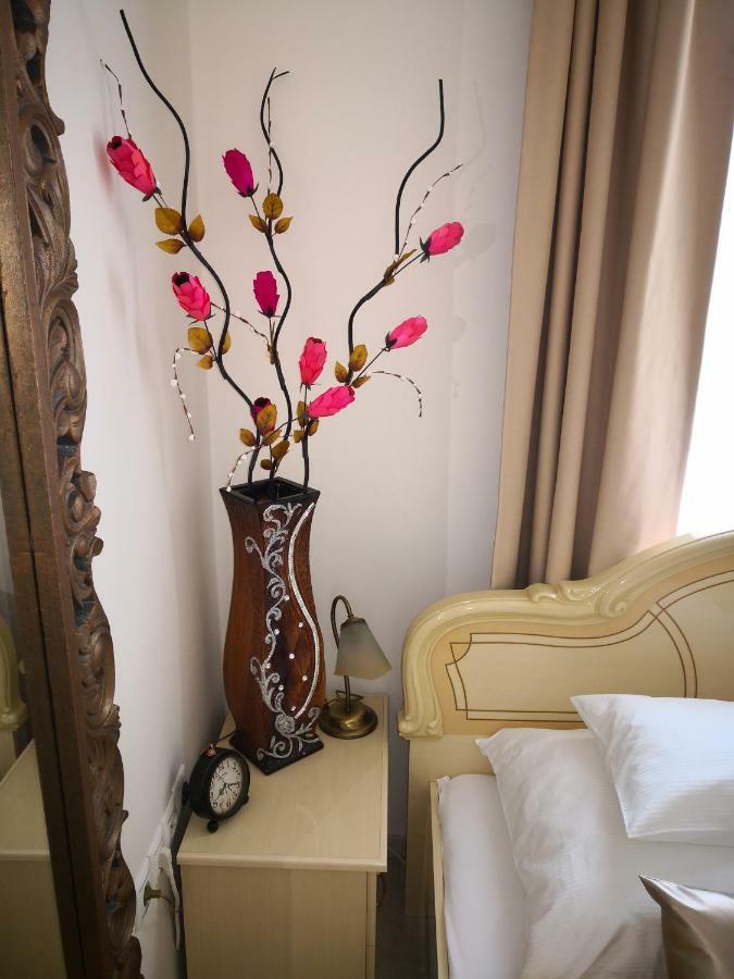 Kupola Apartman Сегед Экстерьер фото