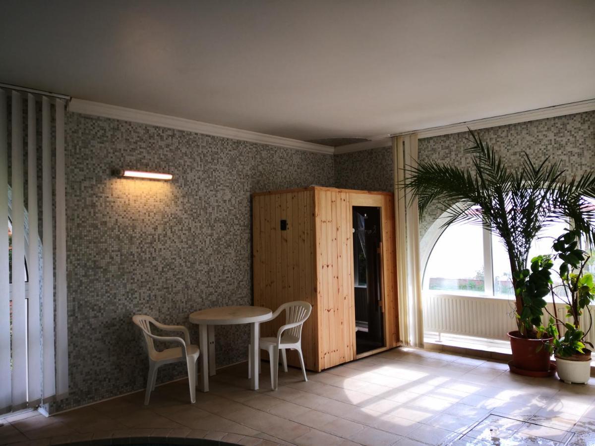 Kupola Apartman Сегед Экстерьер фото
